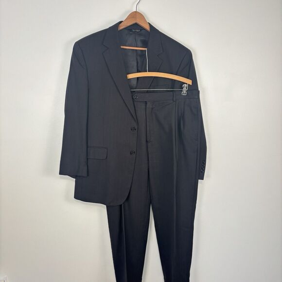 Jos A Bank Mens 43R Navy Blue Pinstripe Suit Blazer Pants 2 Piece Wool READ - Picture 3 of 15